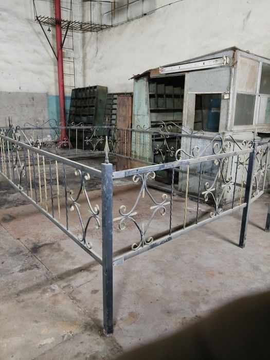Продам оградку 4м на 2,5м