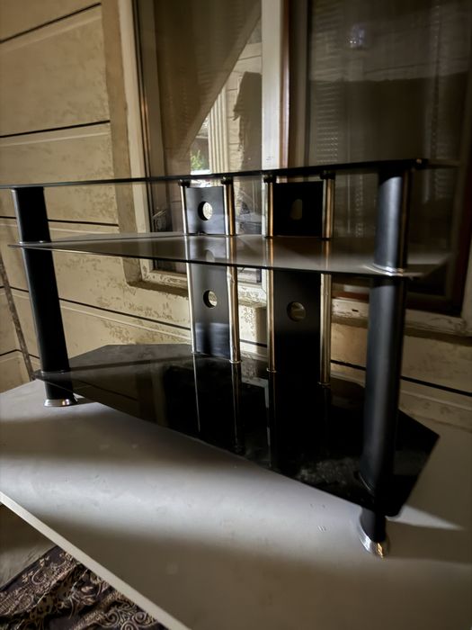 Подставка для телевизора