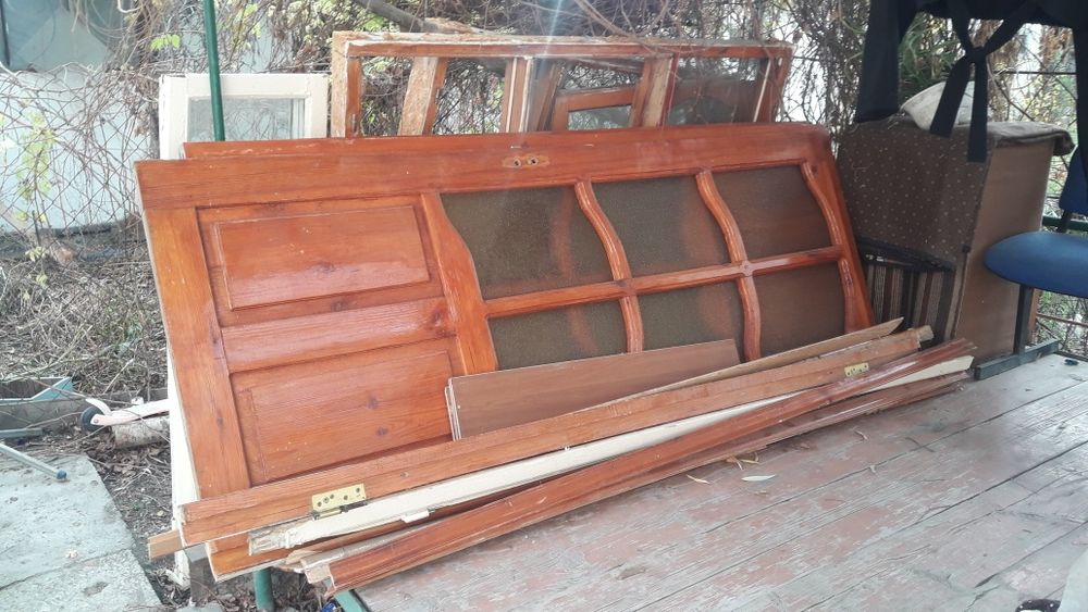 Окна, двери б/у для стр.