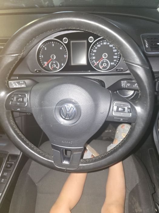 Мултифункционален волан с еърбег и копчета за VW Passat B7 (Пасат 7) – Перфектен