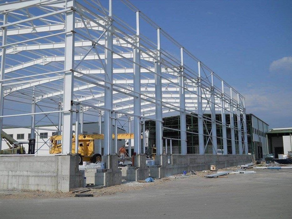 Косене на трева чистене на дворове