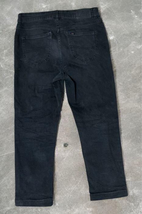 Blugi Lee negri – model clasic, stare foarte bună