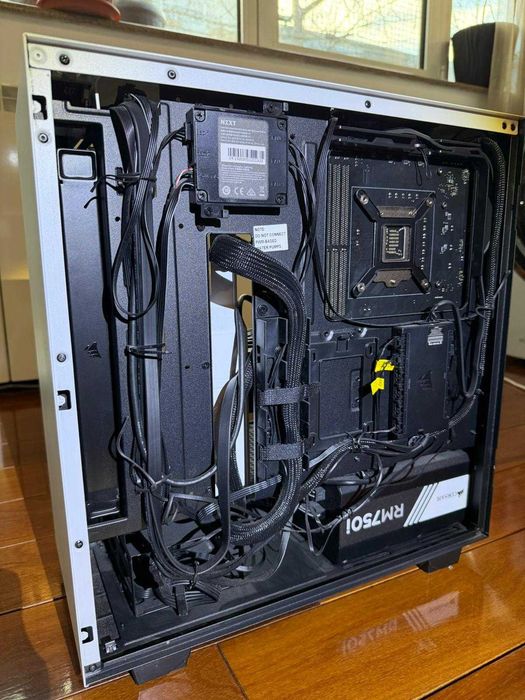 Calculator gaming  i7-10700K RTX 3070 32 GB RAM SSD 1 TB