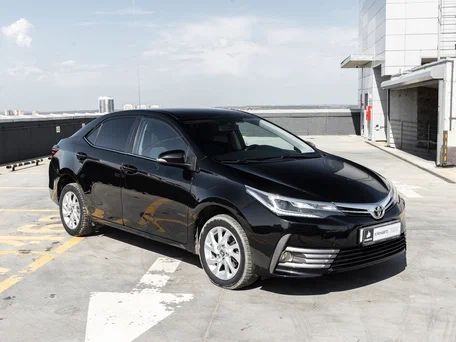 Автомобиль Toyota Corolla