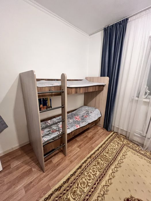 Двухэтажный кровать