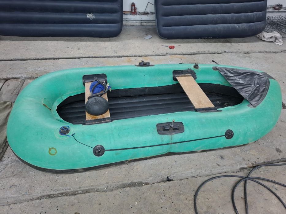 резиновая лодка продам