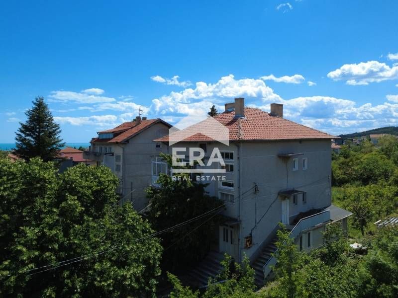 Етаж от къща за продажба равен парцел с площ 400 кв.м в кв. Виница, гр