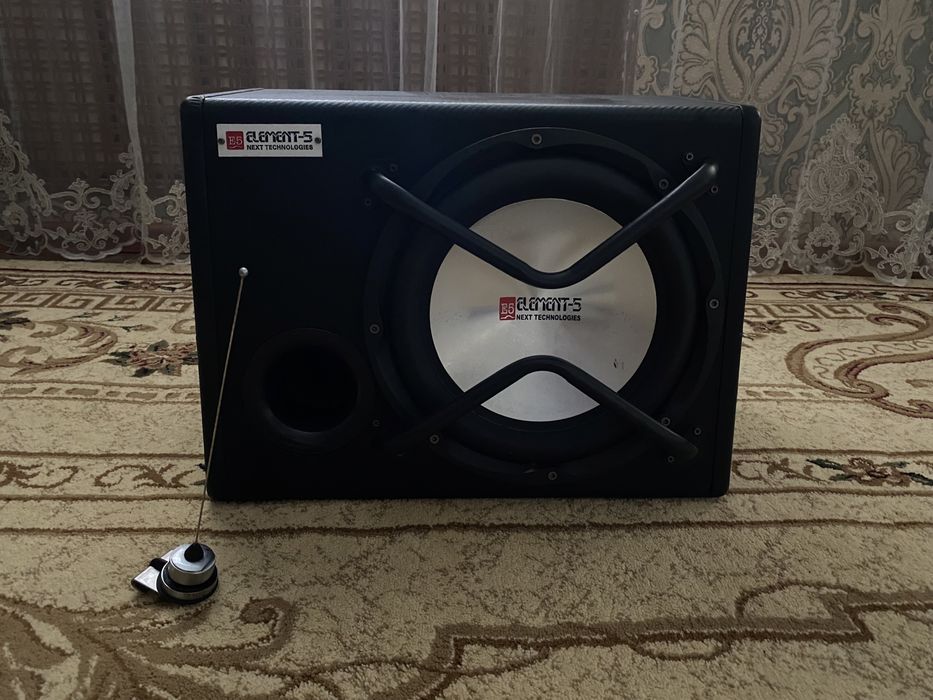 Продам комплект зимние резины с дисками