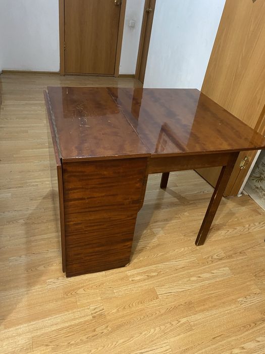 Раскладной стол.