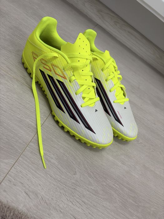 Adidași de fotbal sintetic adidas F50 League TF