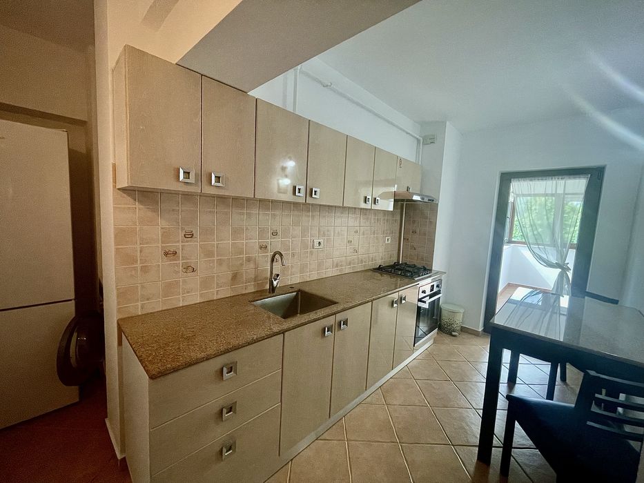 Proprietar închiriez apartament ultracentral două camere
