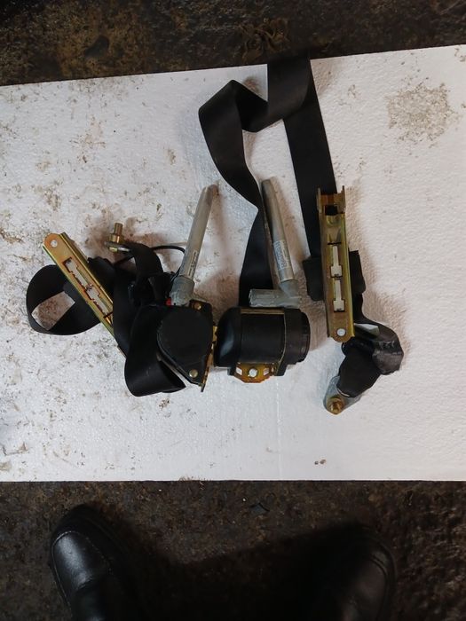 Ремень безопасности Мерседес 124