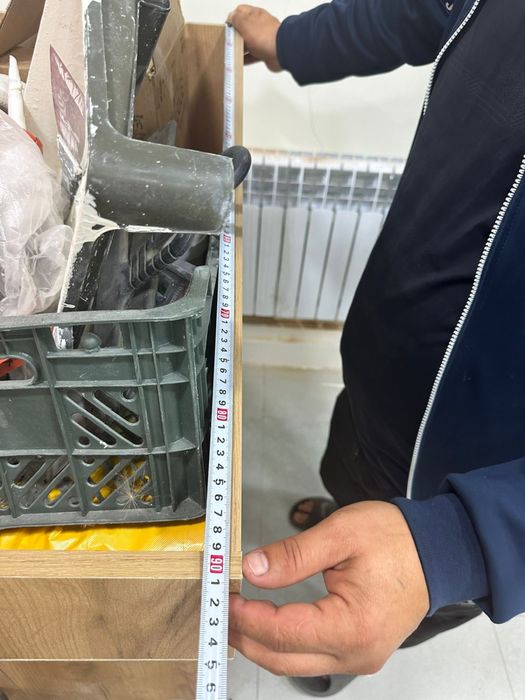 Продам шкаф витрину для  магазина