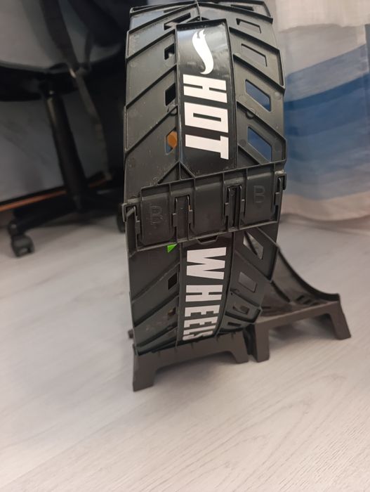 Писти Hot Wheels