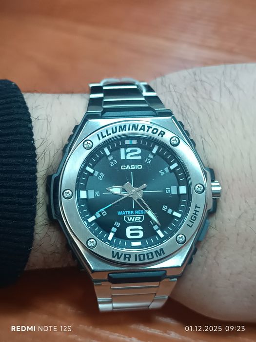 Часы Casio Illuminator