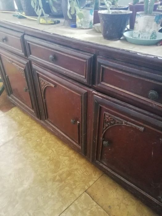 Шкаф кухонный с тремя ящиками сверху