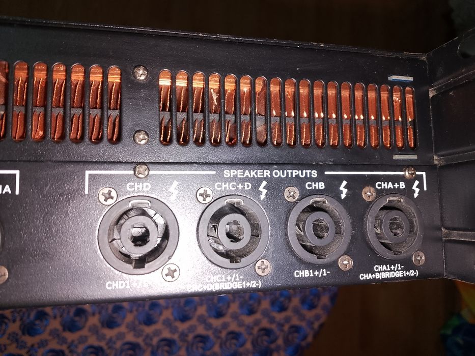 FP 10000 Q  cu 4 canale