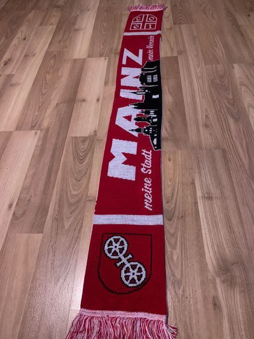 Фенски зимен  шал на Майнц 05