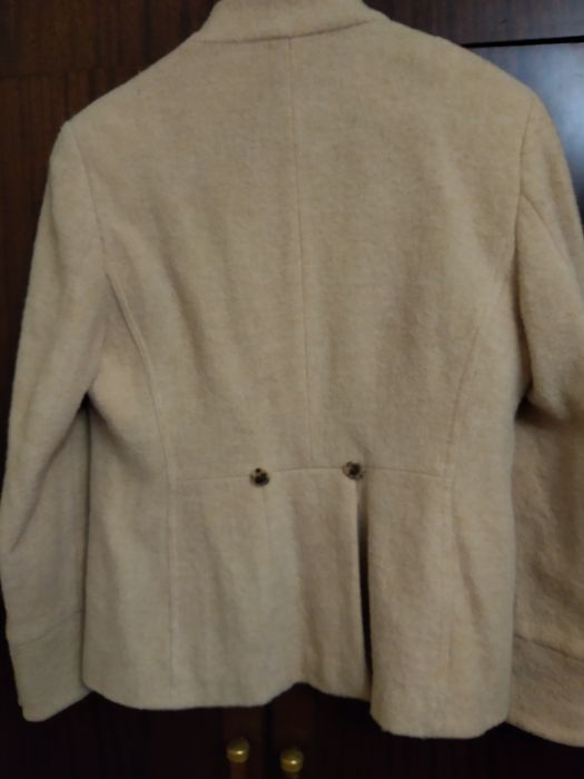 Дамско сако от вълна