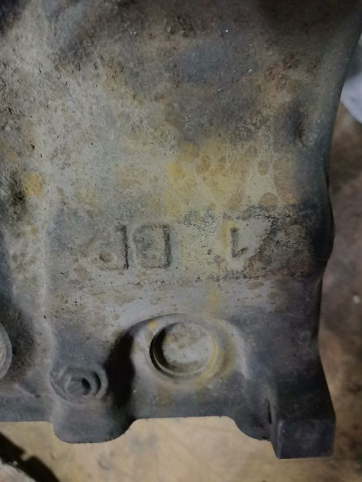 Мазда 323 ВА, BP 1.8, блок двигателя.