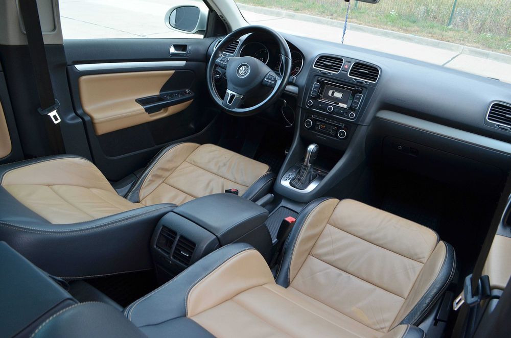 VW Golf 6 1.4TSi 122cp Cutie Automata EXCLUSIVE Trapa Panoramica Interior Piele in Doua Culori Navy Clima