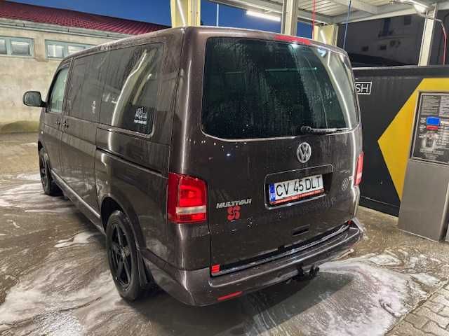 Volkswagen Multivan Highline T5