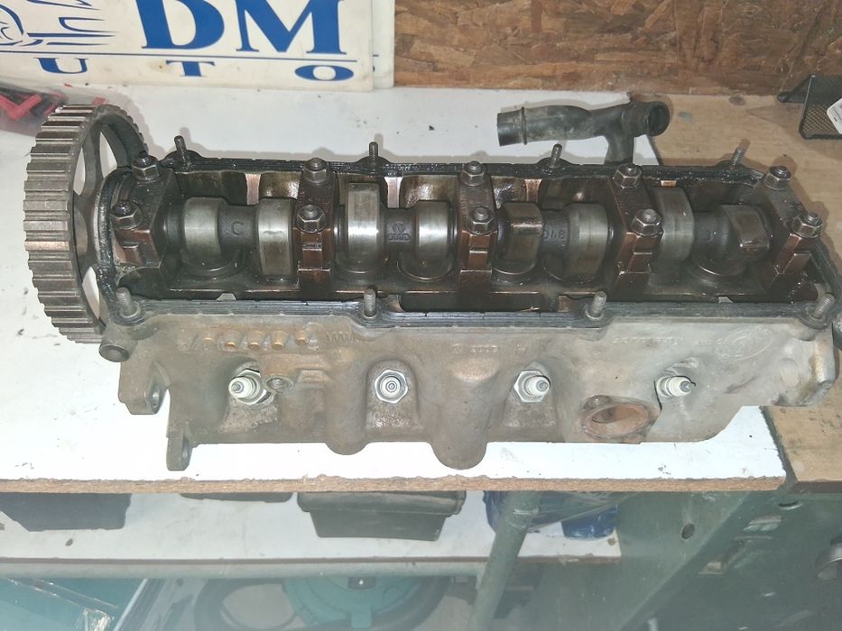 Цилиндрова глава Ауди Б4 2.0 90к.с.