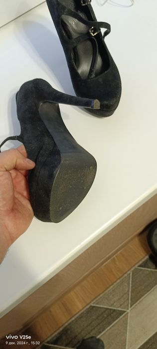 Продам туфли женские.