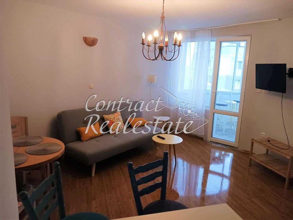 Дава се под наем Двустаен апартамент в Варна, Гранд Мол Варна - 55 кв.м за 438.6 € - Снимка #1