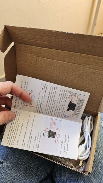 Механична клавиатура (keypad) с 16 програмируеми бутона