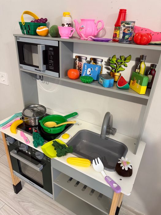 Детска дървена кухня