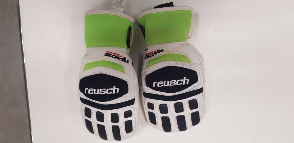Продавам детски ски ръкавици REUSCH