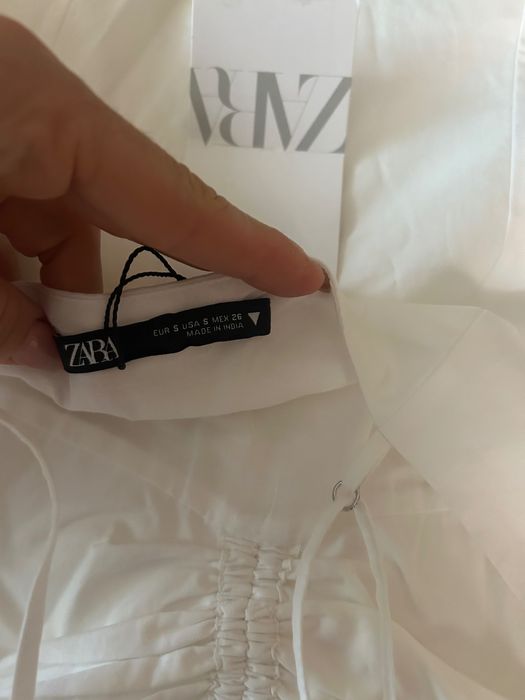 Нова с етикет рокля Zara