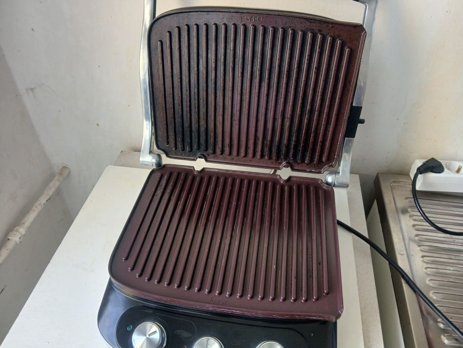 Vand gratar grill electric Delonghi 1500w