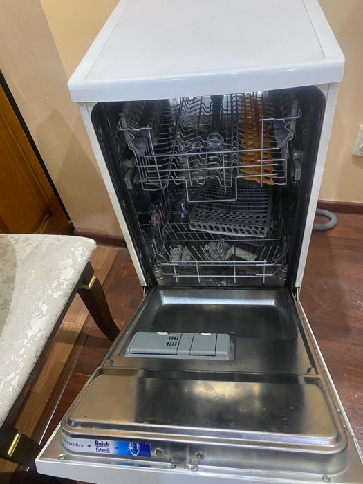 Посудомоечная машина electrolux