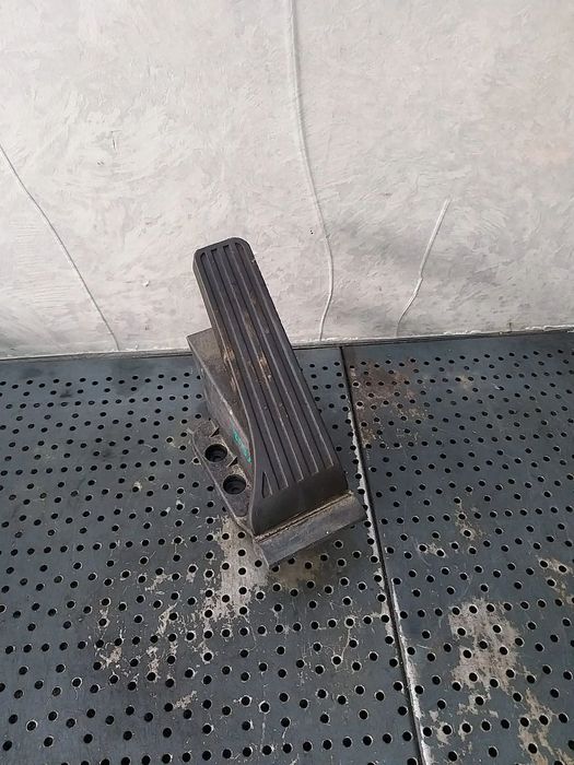 Pedala acceleratie mercedes e class w212 a2043000082 a2043000004