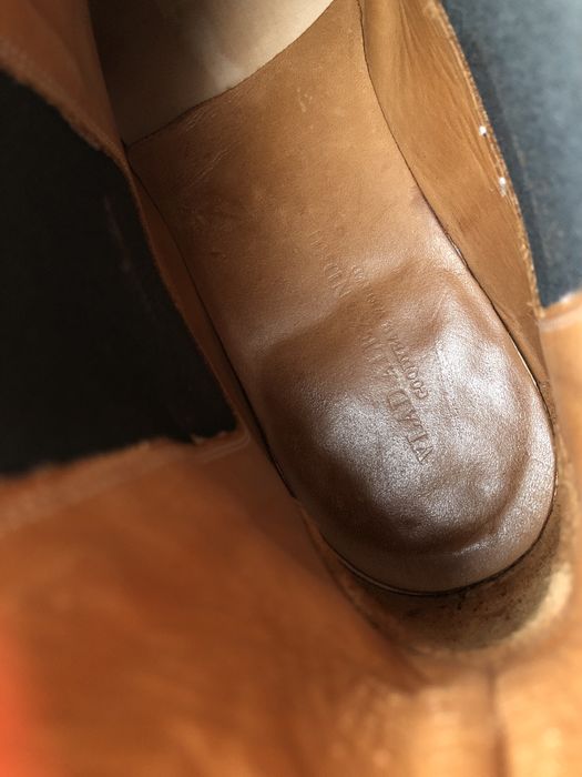 Ghete Chelsea 46, cusute