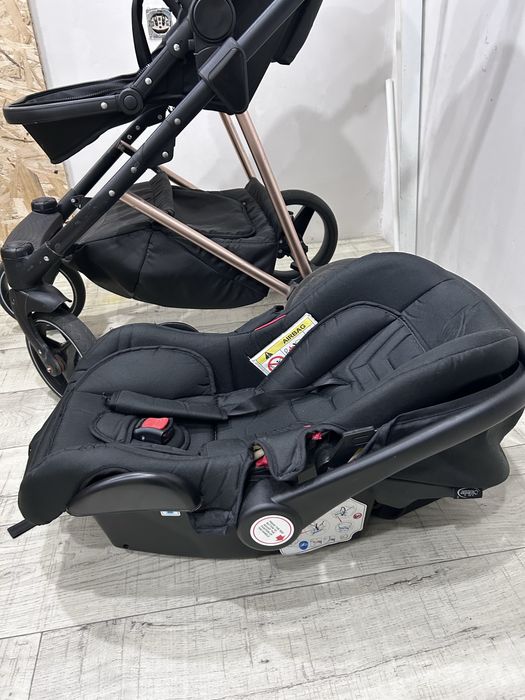 Продам коляску Teknum Q24