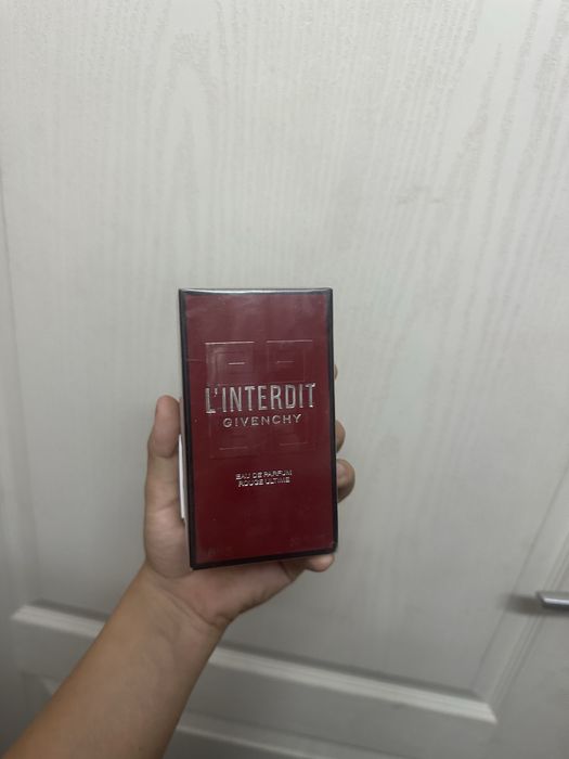 Givenchy eau de parfum rouge ultime