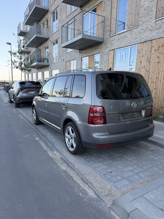 VOLKSWAGEN Touran 2010 — imagine 4
