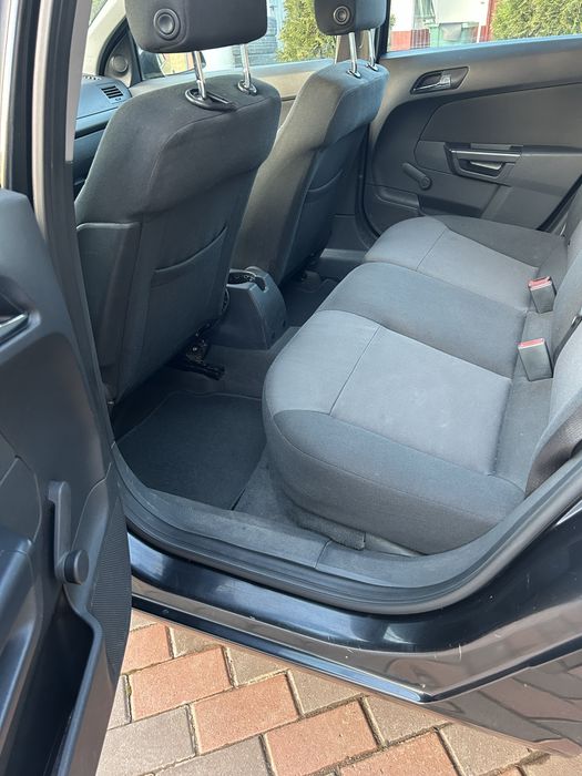 Opel astra h 2012