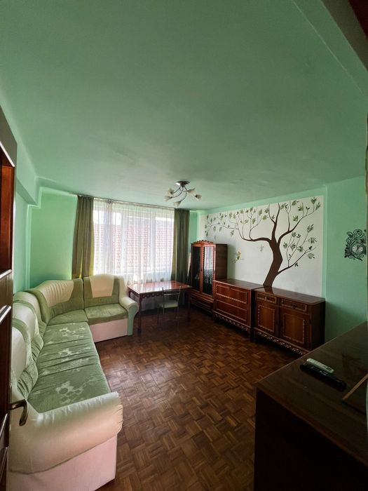 Închiriez apartament