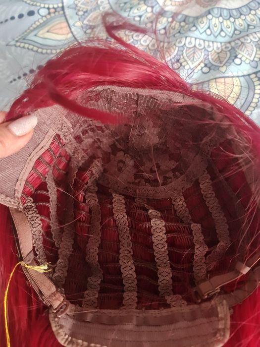 Peruca roșu visiniu burgund