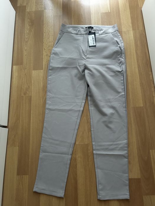 Дамски светлосив панталон Trendyol! Нов! Размер 40
