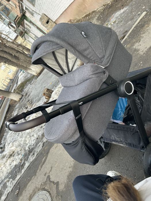 Коляска 25000 тенге