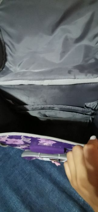 Продам школьный портфель