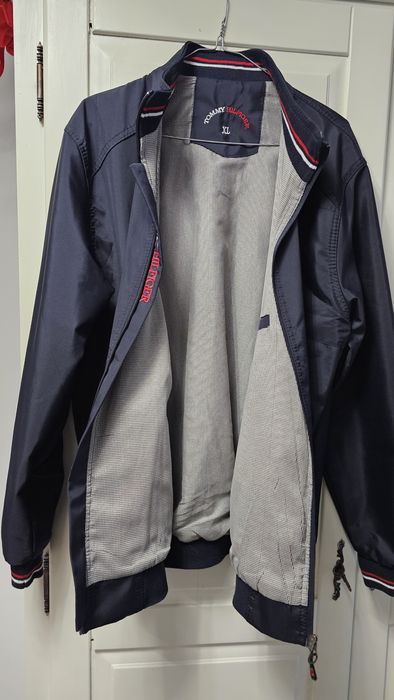 Geaca Tommy Hilfiger