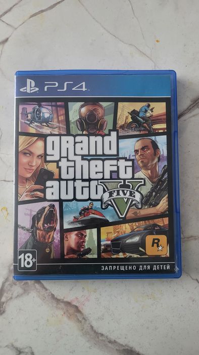 Плейстеишен 4 пс 4