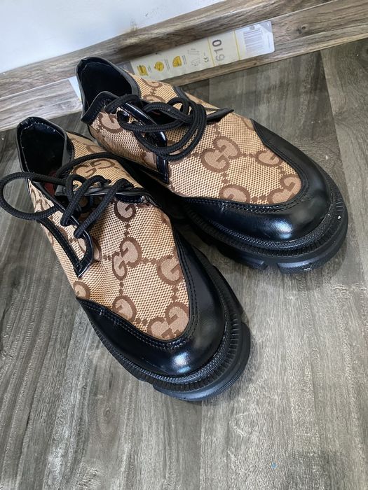 Vand pantofi gucci barbati