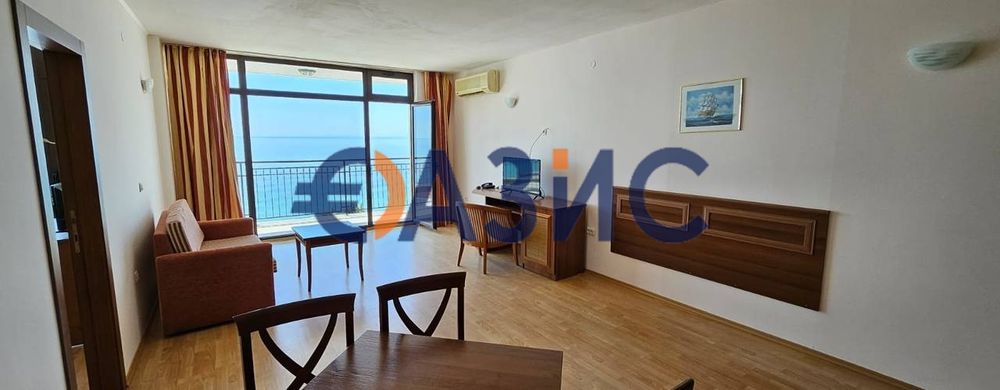 Продава се Двустаен апартамент в Свети Влас - 100 кв.м за 531 €/кв.м - Снимка #1